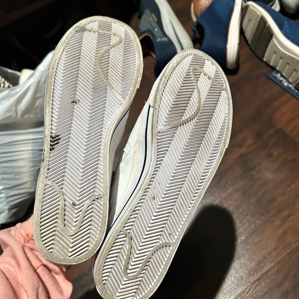 Nike Slip-On Canvas Loafers in White - Picture 2 of 3